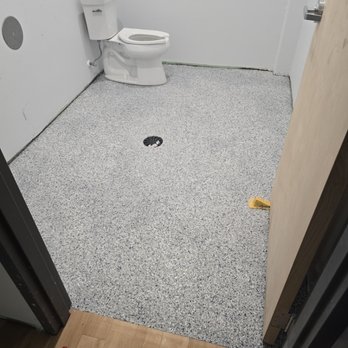 Barefoot Floors and DUSTLESS floor removal - Epoxy Flake Floor - Flooring Near Me Barefoot Floors and DUSTLESS floor removal - Epoxy Flake Floor - Flooring Near Me