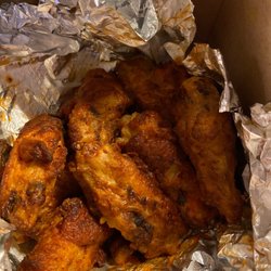 Pasqually's Pizza & Wings - Wings