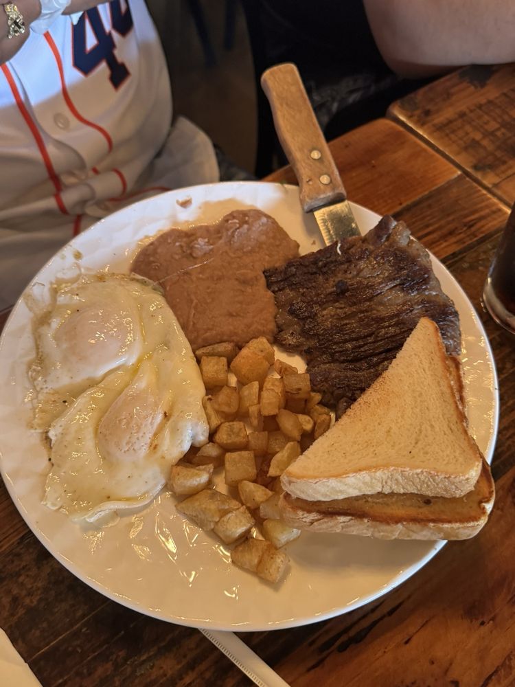 Food from El Jardin Mexican Restaurant