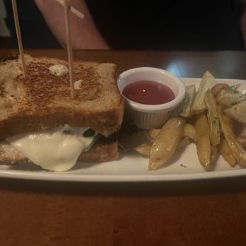 Gambit Lounge - Chicken sandwich - Lounges Near Me - San Francisco, California Gambit Lounge - Chicken sandwich - Lounges Near Me - San Francisco, California