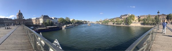 Pont des Arts by null