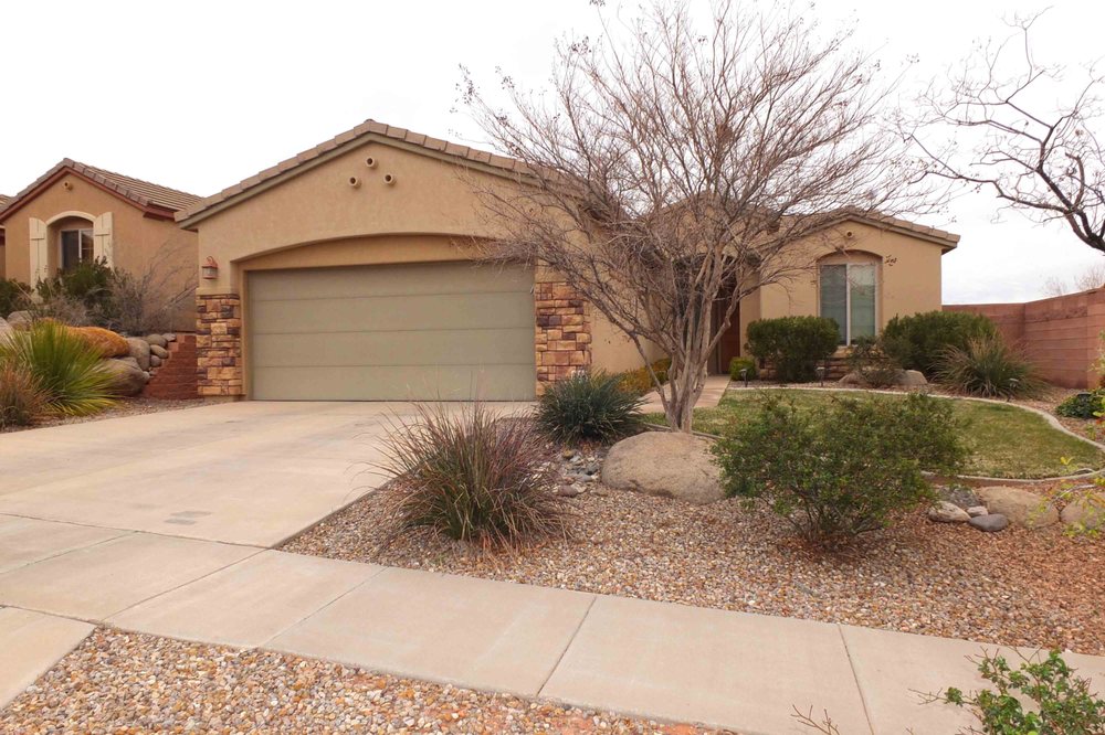 STRATUM REAL ESTATE GROUP 365 S Main St, Cedar City, Utah Real