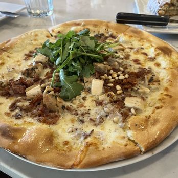 Liberty Market - WHITE PIZZA - New American Near Me - Gilbert, Arizona