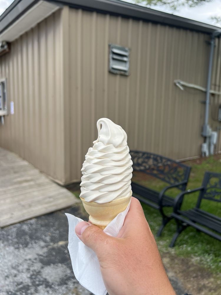 Smitty’s Creemee Stand Logo
