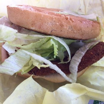 Lucky Boy - Chicken sandwich 10/2016 - Burgers Near Me - Pasadena, California