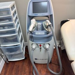 Advance Laser Clinic - Gold Standard in Laser Hair Removal Light Sheer Deut Machine at Advance Laser Clinic in Calgary