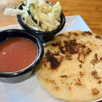 El Cuscatlan Restaurant - Chicken and cheese pupusa - Salvadoran Near Me - Hercules, California El Cuscatlan Restaurant - Chicken and cheese pupusa - Salvadoran Near Me - Hercules, California