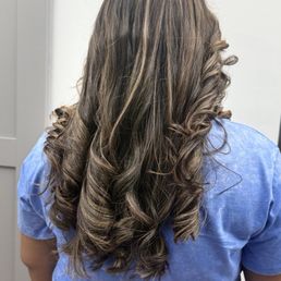 Miriams dominican beauty salon fixed Miriams dominican beauty salon fixed