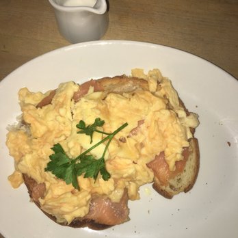 Bill's - Smoked salmon and scrambled eggs on toast - Modern European Near Me - London, XGL Bill's - Smoked salmon and scrambled eggs on toast - Modern European Near Me - London, XGL