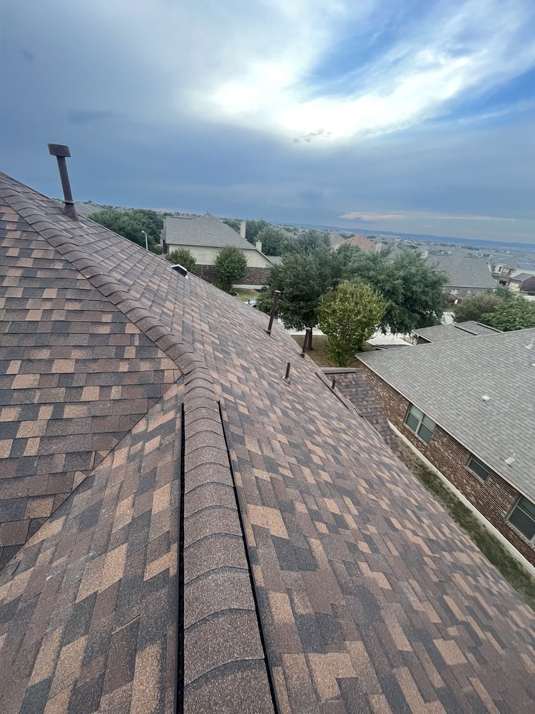 Slide of D&D Contracting