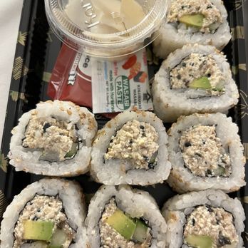 Sushi With Attitude - California Roll - Vegan - Caterers Near Me - Los Angeles, California Sushi With Attitude - California Roll - Vegan - Caterers Near Me - Los Angeles, California