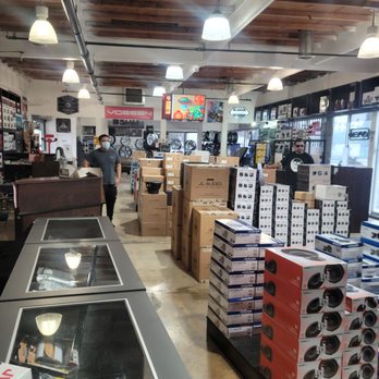 Car Stereo Warehouse - Car Stereo Installation Near Me - Anaheim, California