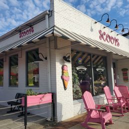 Exterior photo of Scoops Monroe - Monroe, Georgia Exterior photo of Scoops Monroe - Monroe, Georgia
