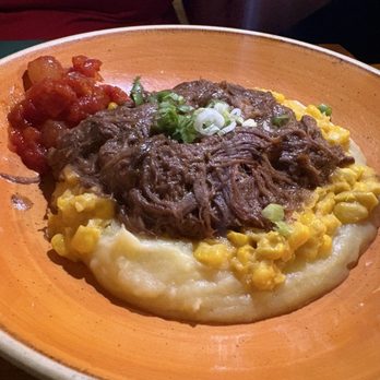 La Bûche - Shepherds pie - Canadian (New) Near Me - Quebec City, Quebec La Bûche - Shepherds pie - Canadian (New) Near Me - Quebec City, Quebec