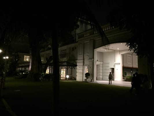 Eastern & Oriental Hotel (Heritage Wing) by null