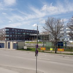 Landesklinikum Baden - Außenfassade