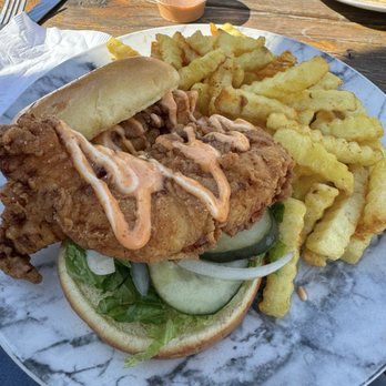 Food For Thought - Chicken Sammy - Gastropubs Near Me - Cape Neddick , Maine
