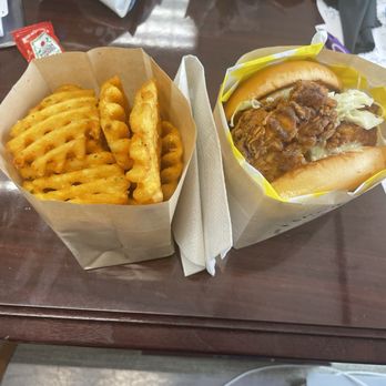 Showbird Nola - Breakfast & Brunch Near Me - New Orleans, Louisiana