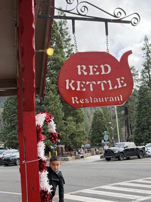 Red Kettle by null