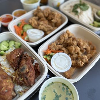 Rooster & Rice - Thai Near Me - Irvine, California