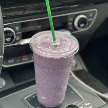 Shake shop cafe - Berry vanilla protein shake - Juice Bars & Smoothies Near Me - Armonk, New York Shake shop cafe - Berry vanilla protein shake - Juice Bars & Smoothies Near Me - Armonk, New York