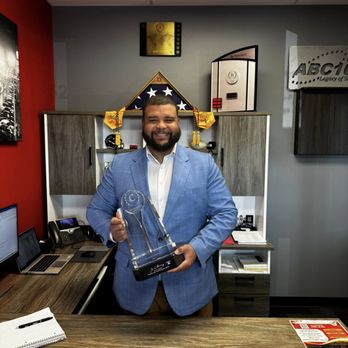 Trae Covington - State Farm Insurance Agent - Home & Rental Insurance Near Me - Springfield, Illinois Trae Covington - State Farm Insurance Agent - Home & Rental Insurance Near Me - Springfield, Illinois