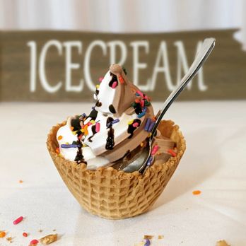 Frosty Peaks - Bring the fun with Frosty Peaks LLC -- Idaho's go-to soft serve ice cream rental for weddings, parties, and events! - Party Equipment Rentals Near Me - Middleton, Idaho