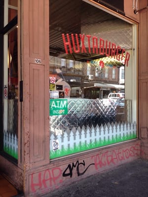 Huxtaburger Collingwood by null