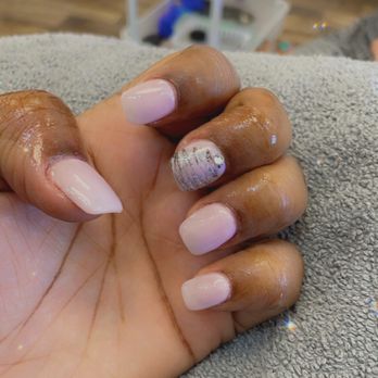 V Nails Bar - Nails when done - Nail Salons Near Me - Norwalk, California