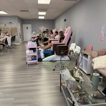 Doki Doki Nail Salon - Nail Salons Near Me - Rancho Cucamonga, California
