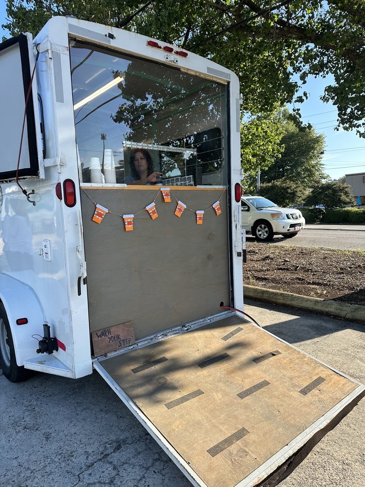 HOMETOWN GROUNDS Updated November 2024 220 Jefferson Davis Hwy