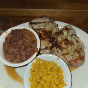 Cheddar's Scratch Kitchen - Pork chops with red beans and rice and corn - American Near Me - Cordova, Tennessee Cheddar's Scratch Kitchen - Pork chops with red beans and rice and corn - American Near Me - Cordova, Tennessee