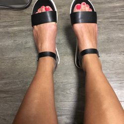 Bronze Bombshell - Dark ash,just enough color to feel good about your legs