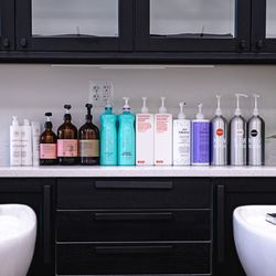 Good Hair Collective - At GHC we use low-tox chemicals.