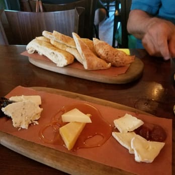 Vault Brewing - Cheese and pita platter - Breweries Near Me - Yardley, Pennsylvania Vault Brewing - Cheese and pita platter - Breweries Near Me - Yardley, Pennsylvania