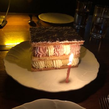 Alobar Yorkville - Mille-Feuille - Bars Near Me - Toronto, Ontario