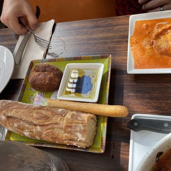 Limoncello Belltown - The chicken special, pollo pizzaiola, and the Ravioli di Zucca + bread - Italian Near Me - Seattle, Washington