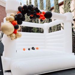 Le Lovely Maison - Add your own balloons or have us make them for you (: