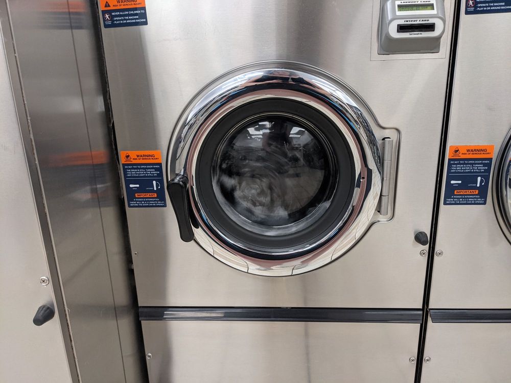 WASH TUB LAUNDROMAT Updated September 2024 43 Reviews 3140 Cerrillos Rd, Santa Fe, New