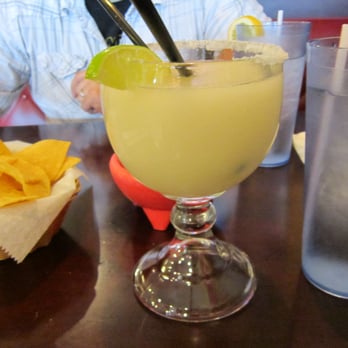El Toro - Jumbo Margarita - Mexican Near Me - Cincinnati, Ohio
