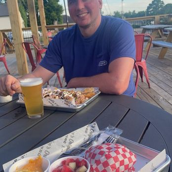Moe's Original BBQ - Outdoor seating - Barbeque Near Me - Troy, Alabama