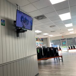 Mavis Tires & Brakes - Main Area