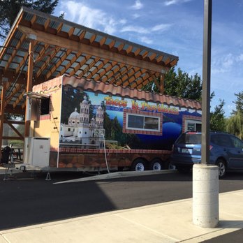 Tacos La Providencia - Mexican Near Me - Tillamook, Oregon