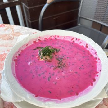 Restauracja Jarema - Cold beet soup - Polish Near Me - Kraków, Massachusetts Restauracja Jarema - Cold beet soup - Polish Near Me - Kraków, Massachusetts