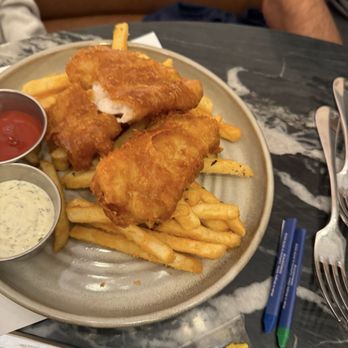 Alder & Ash - Kids Fish and Chips - Cocktail Bars Near Me - Seattle, Washington