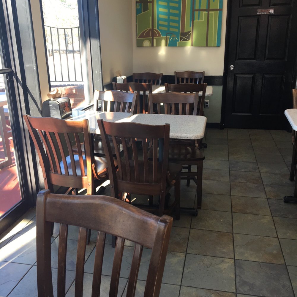 Manhattan Bagel - Further seating - Bagels Near Me - Westfield, New Jersey