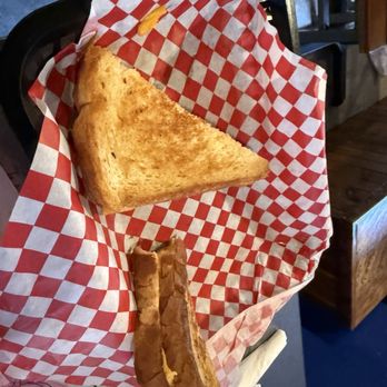 Misty Mountain Hops - Kids grilled cheese (it came with a side) - Bars Near Me - Blue Ridge, Georgia