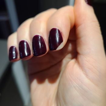 Spa Blue - Index fingernail chipped on day 4 - Nail Salons Near Me - New York, New York