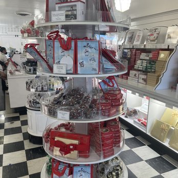 See's Candies - Candy Stores Near Me - Granada Hills, California See's Candies - Candy Stores Near Me - Granada Hills, California