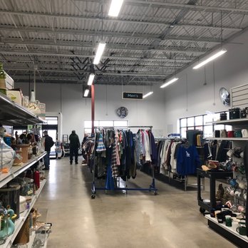 Goodwill - Mens - Thrift Stores Near Me - Williamsville, New York